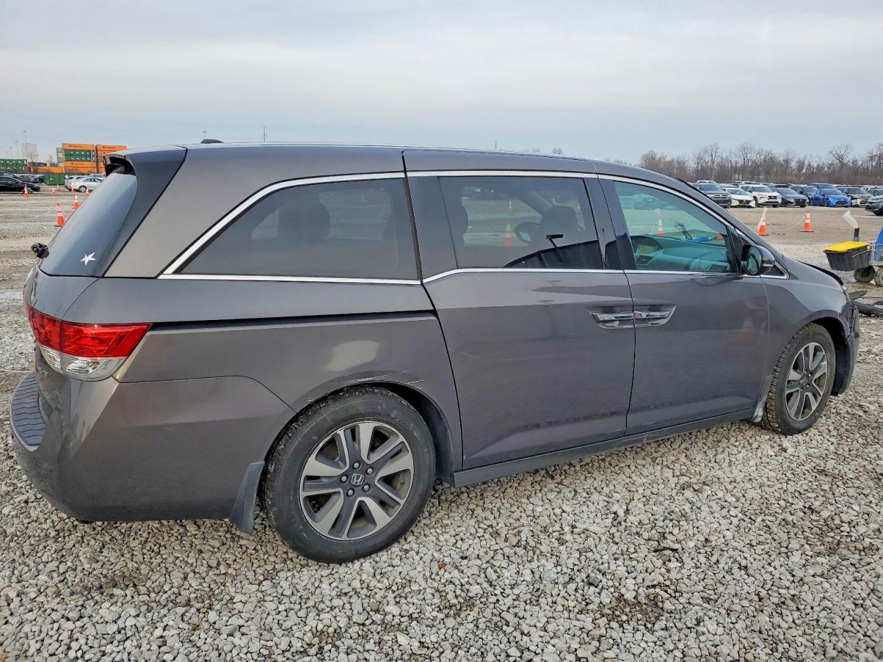 2014 HONDA ODYSSEY TOURING photo 3