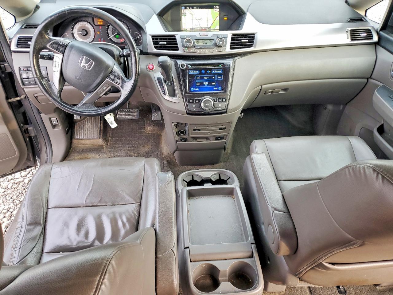 2014 HONDA ODYSSEY TOURING photo 8