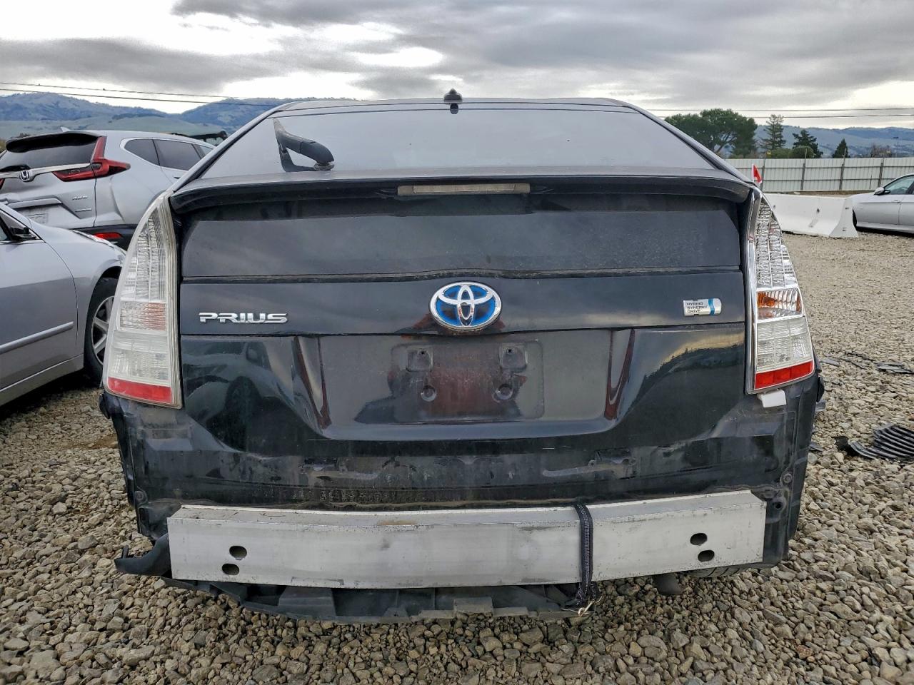 2010 TOYOTA PRIUS photo 6