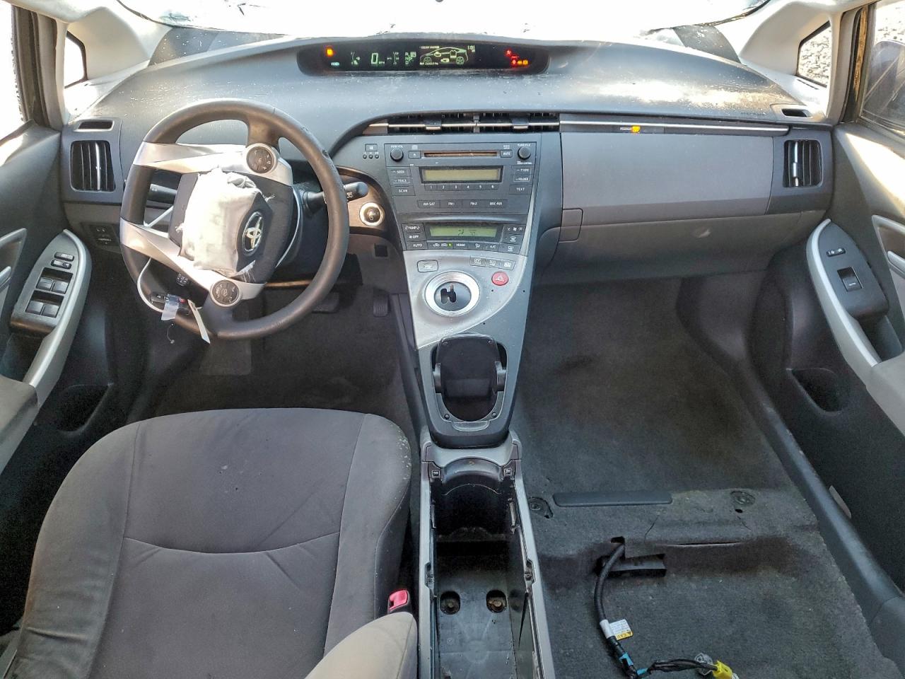 2010 TOYOTA PRIUS photo 8