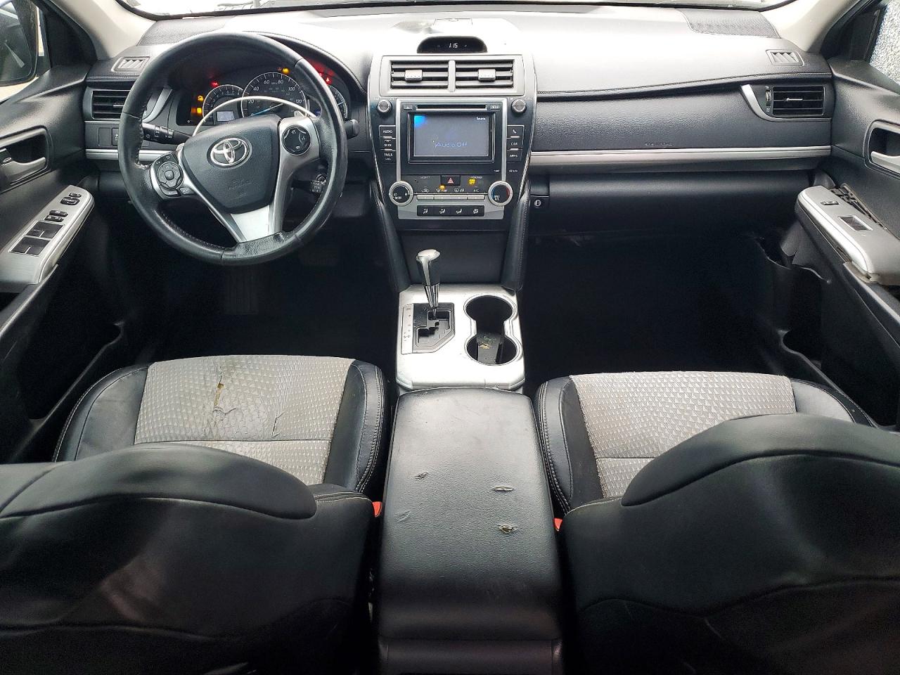 2012 TOYOTA CAMRY BASE photo 8