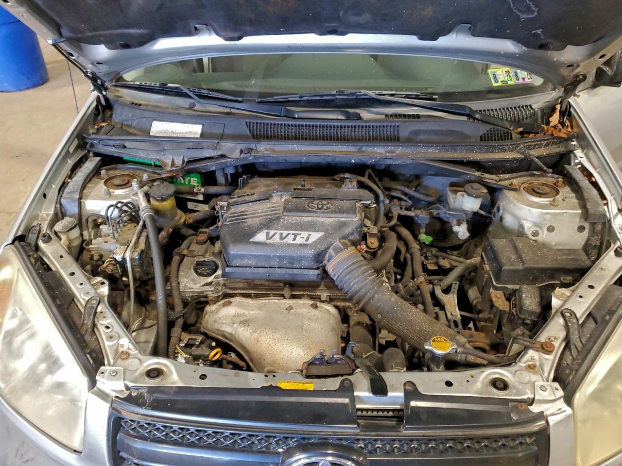 2004 TOYOTA RAV4 BASE photo 12