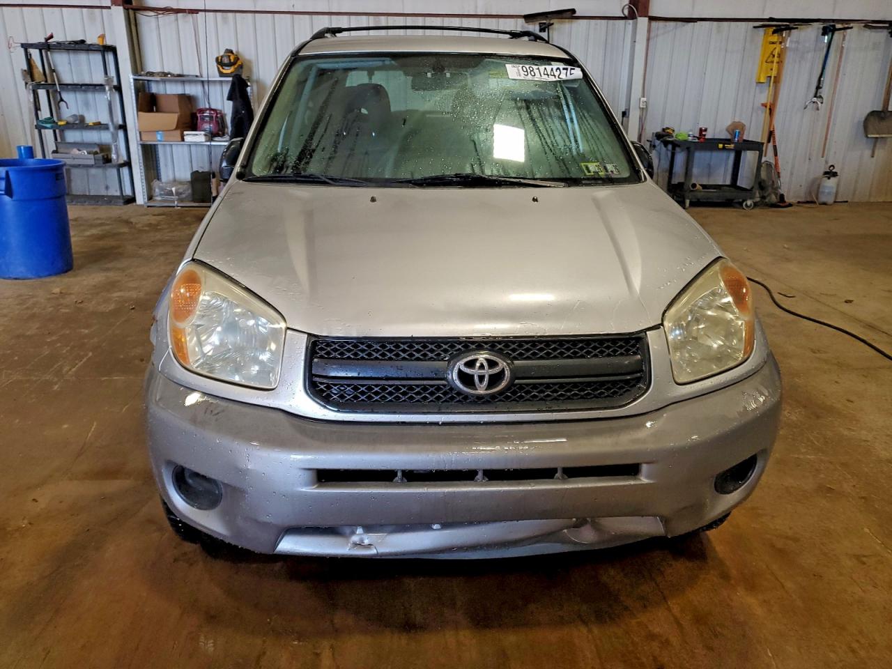 2004 TOYOTA RAV4 BASE photo 5