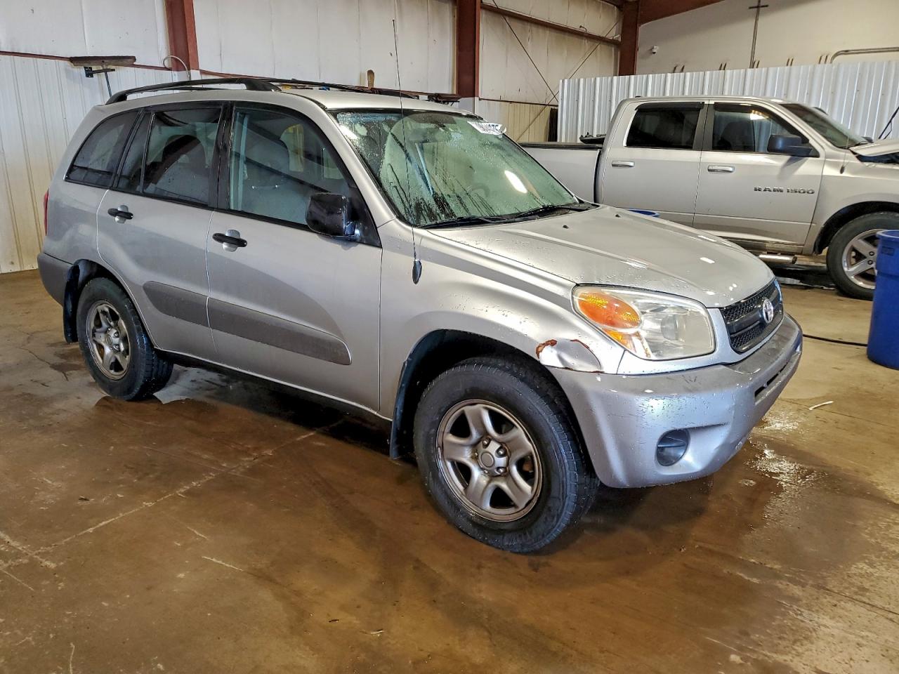 2004 TOYOTA RAV4 BASE photo 4