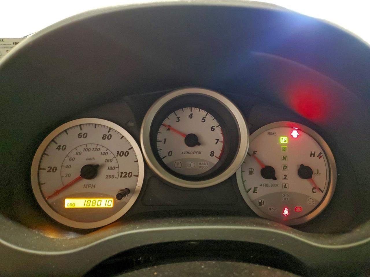 2004 TOYOTA RAV4 BASE photo 9