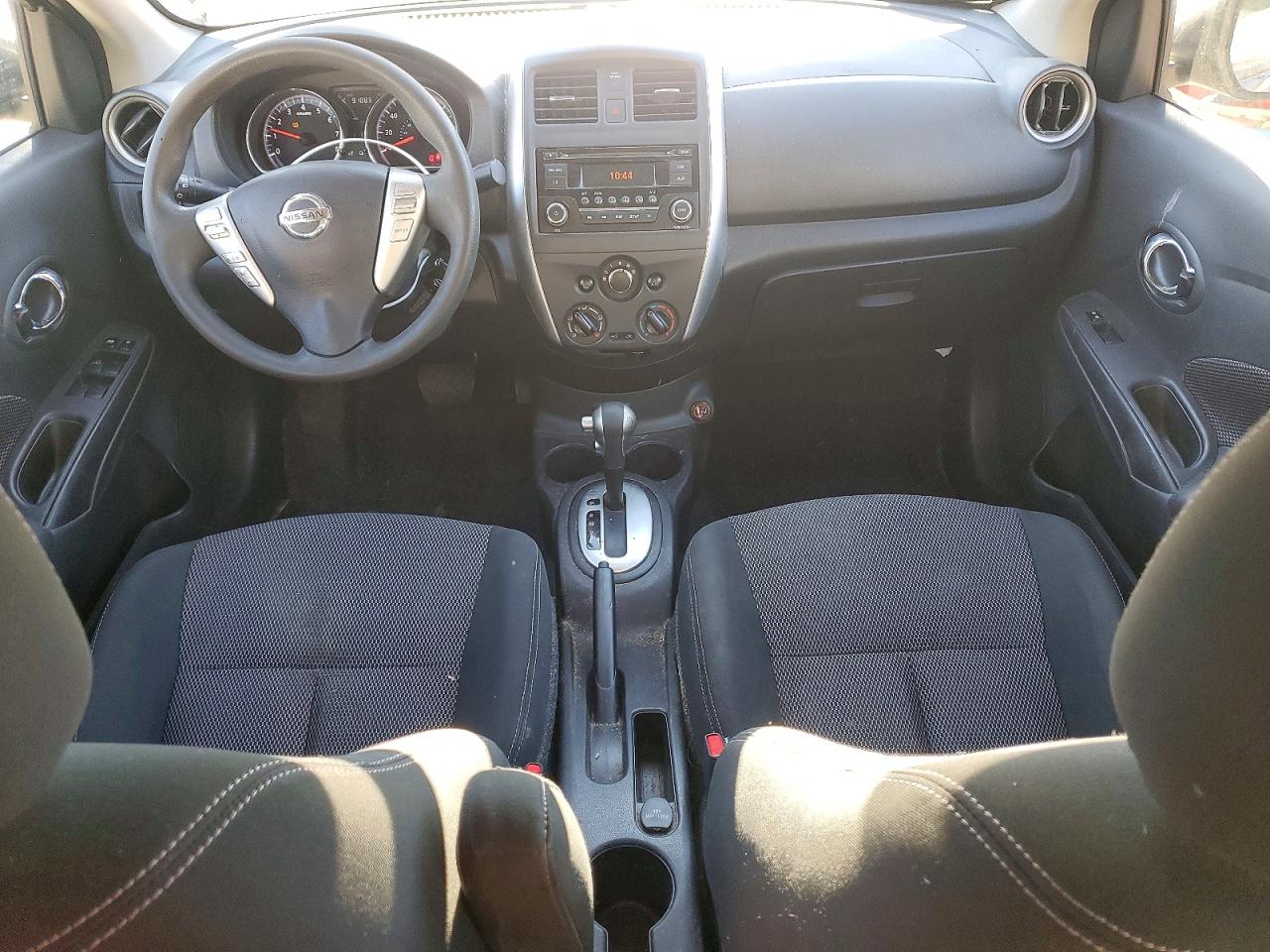 2018 NISSAN VERSA S photo 8