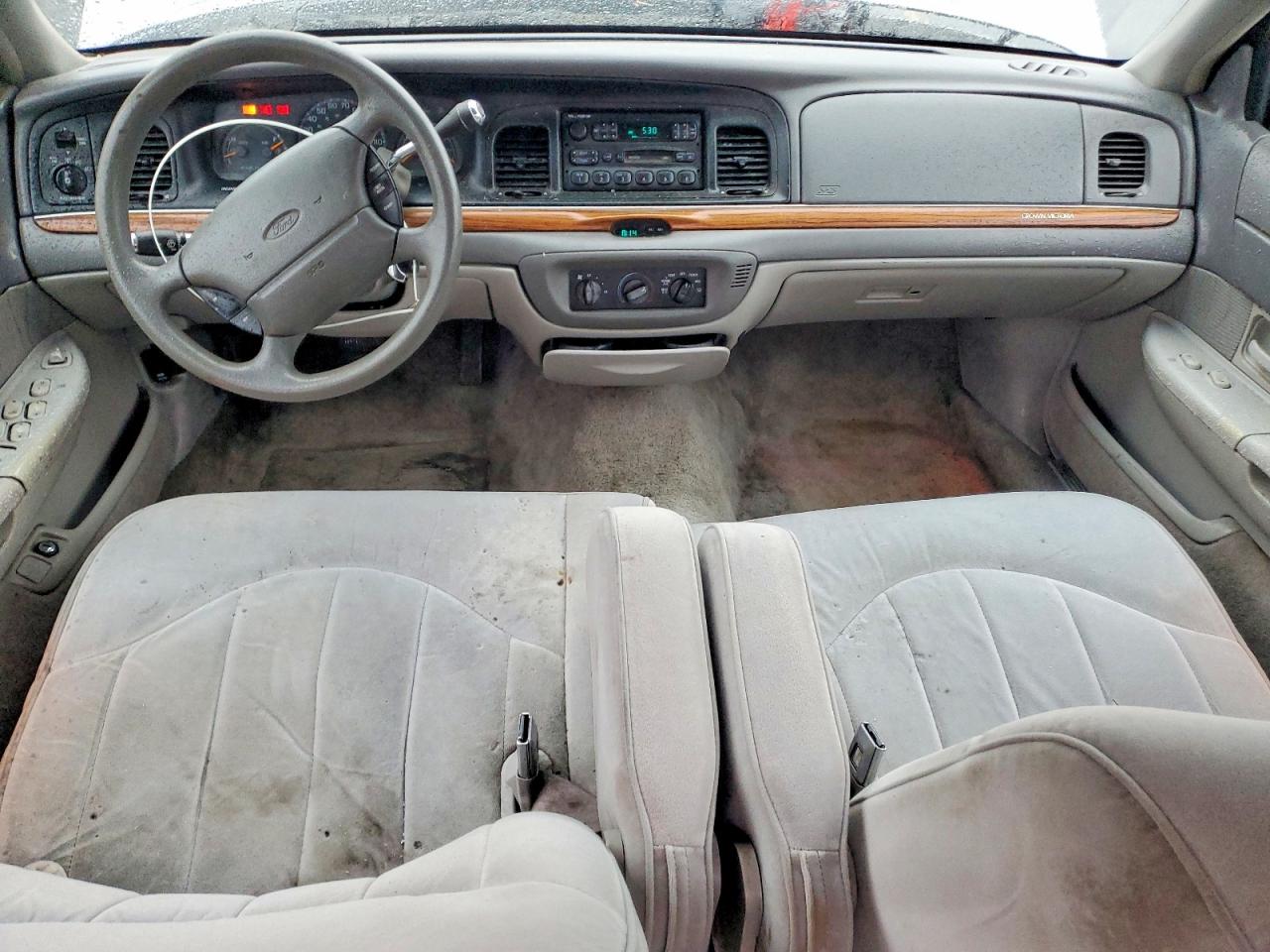 1996 FORD CROWN VICTORIA photo 8