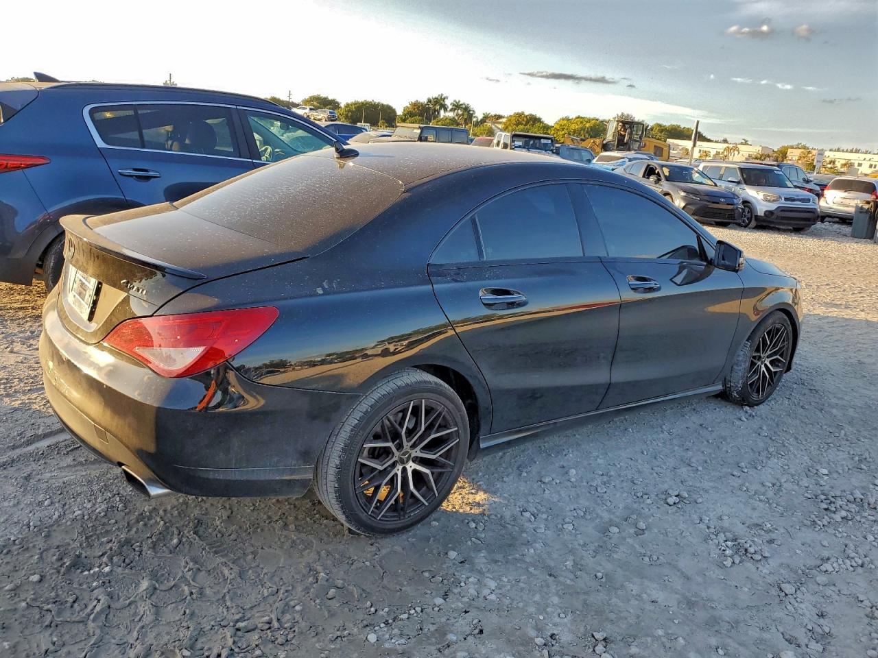 2016 MERCEDES-BENZ CLA 250 4MATIC photo 3