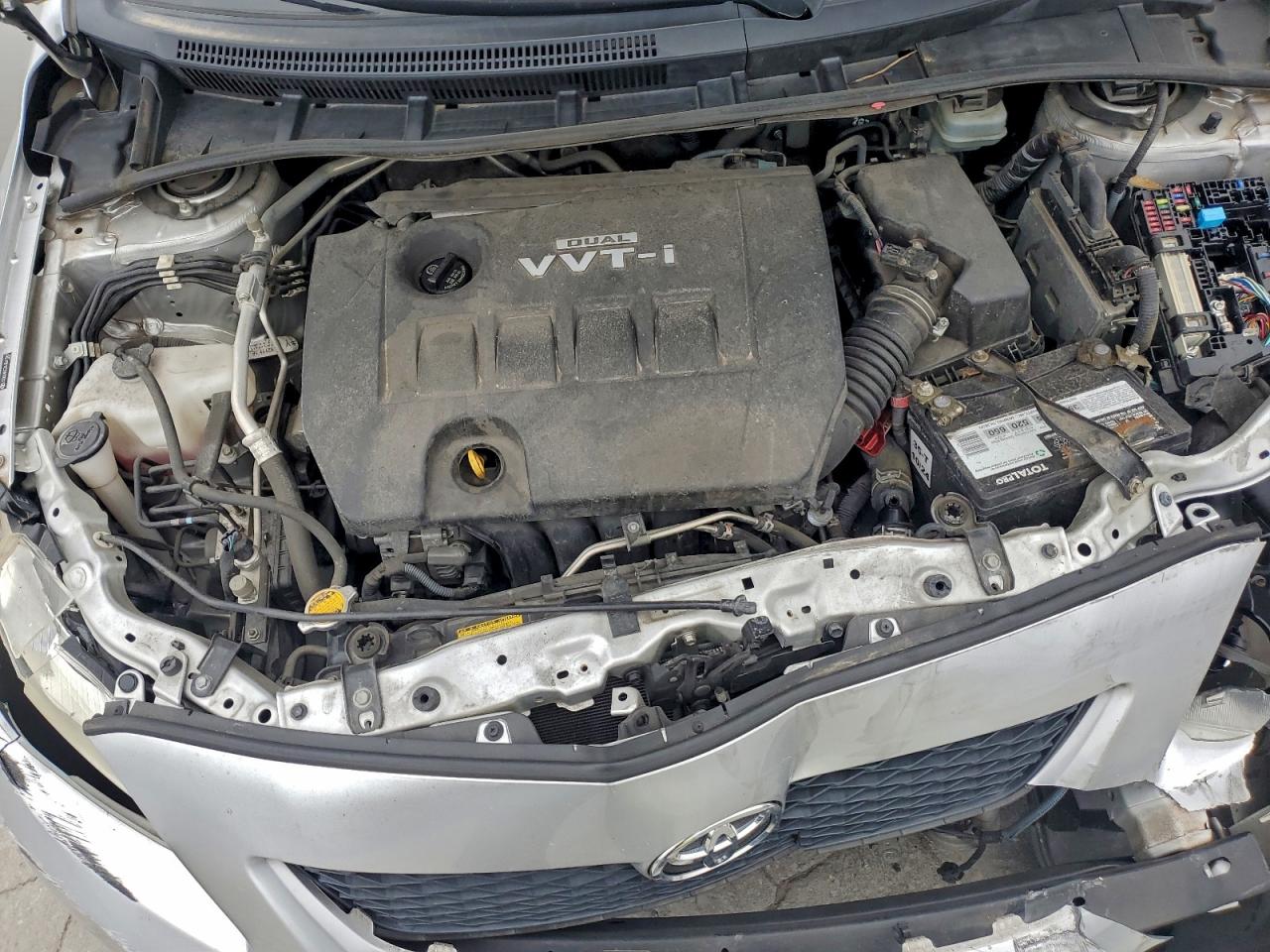 2010 TOYOTA COROLLA BASE photo 11