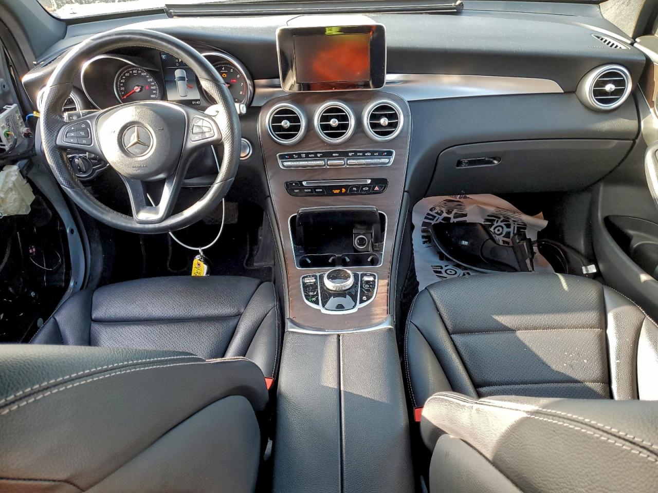 2018 MERCEDES-BENZ GLC 300 4MATIC photo 8