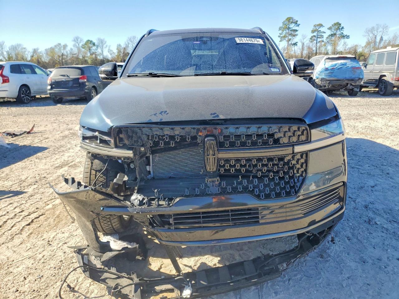 2025 LINCOLN NAVIGATOR RESERVE photo 5