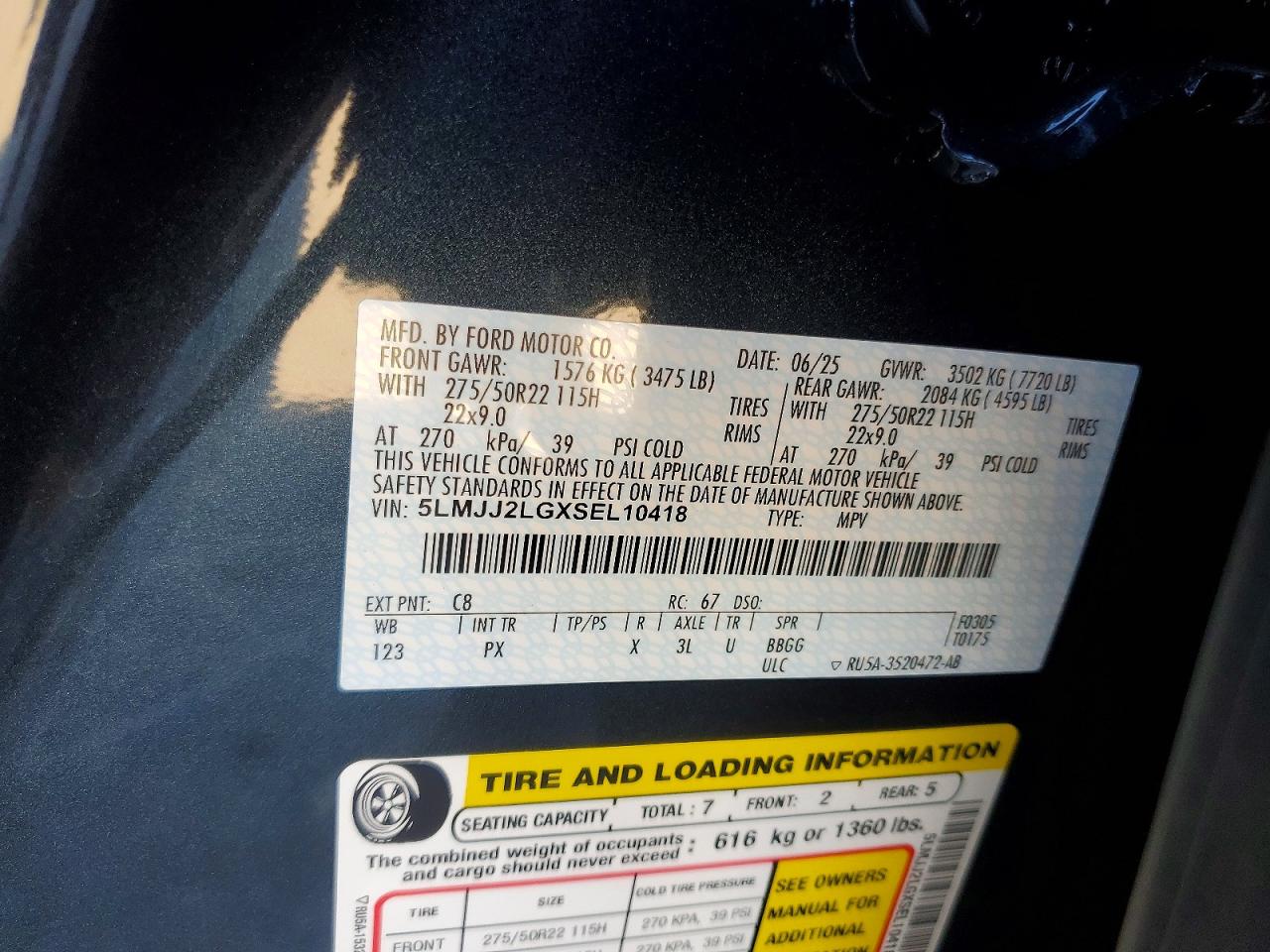 2025 LINCOLN NAVIGATOR RESERVE photo 13