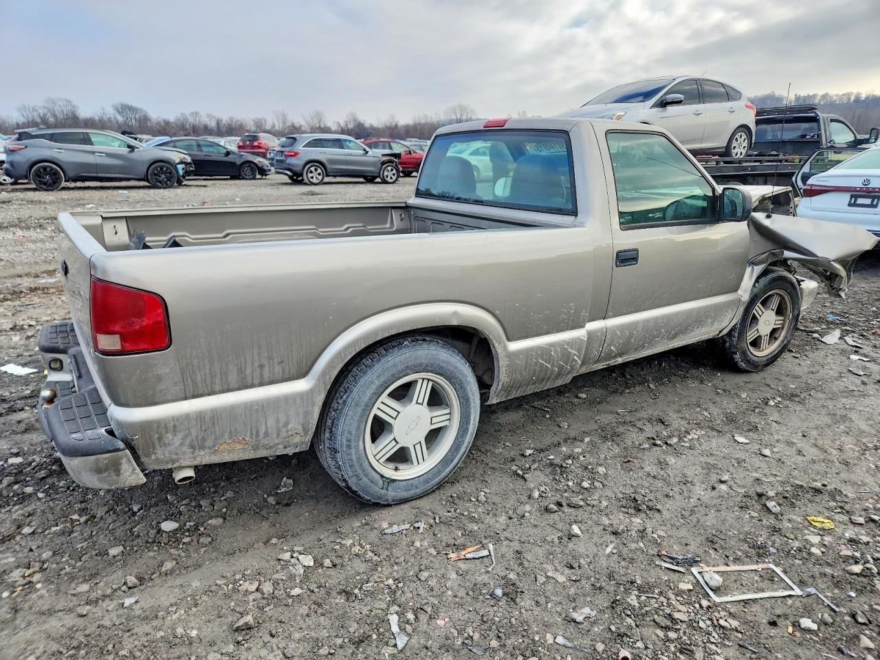 1999 CHEVROLET S TRUCK S10 photo 3