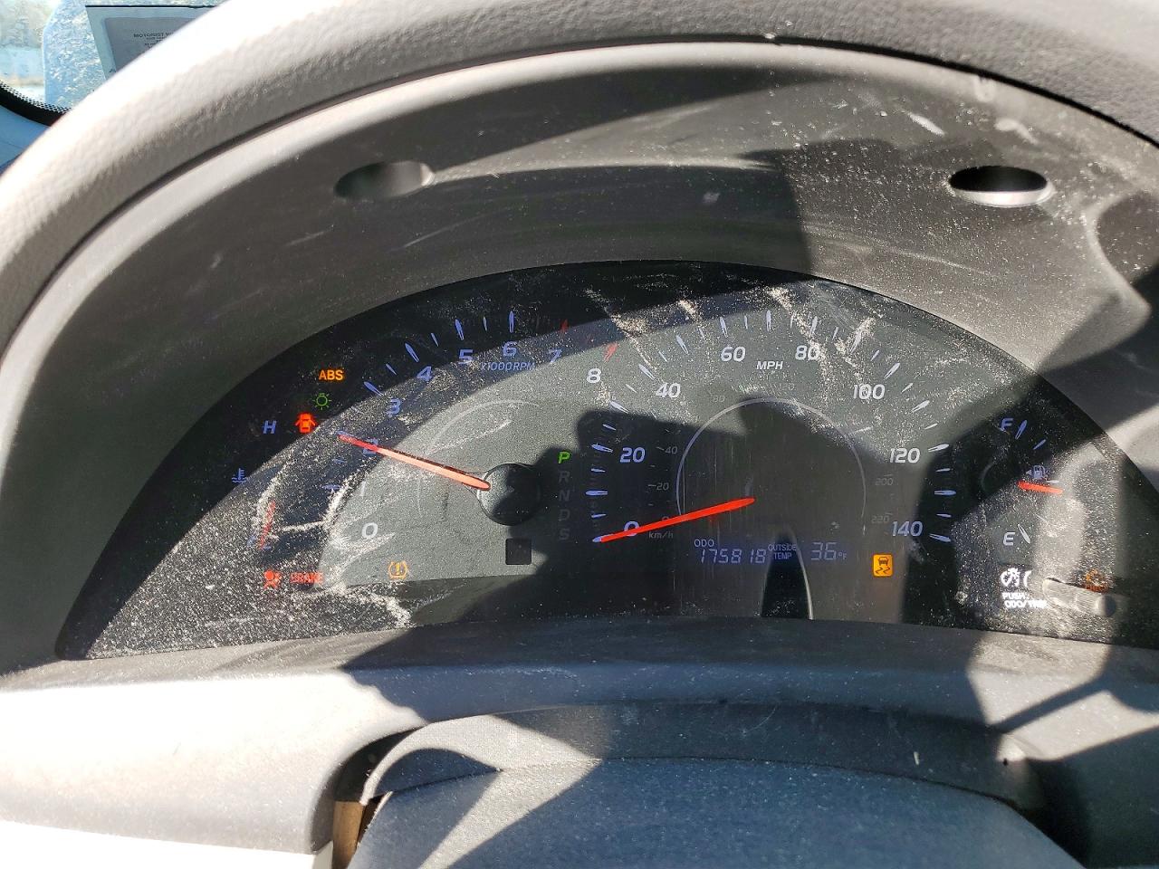 2010 TOYOTA CAMRY BASE photo 9