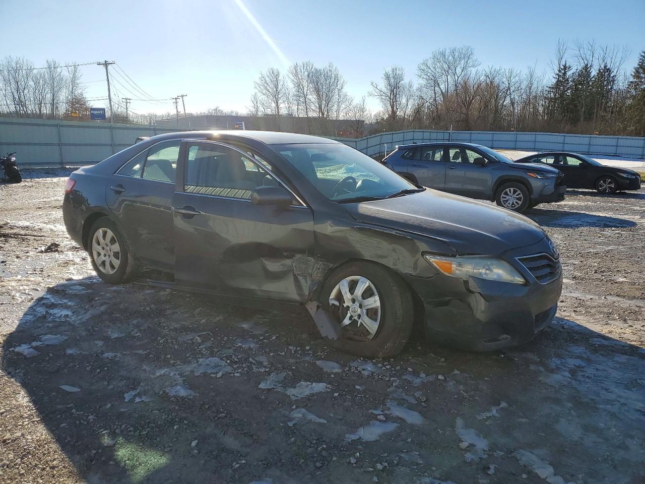 2010 TOYOTA CAMRY BASE photo 4