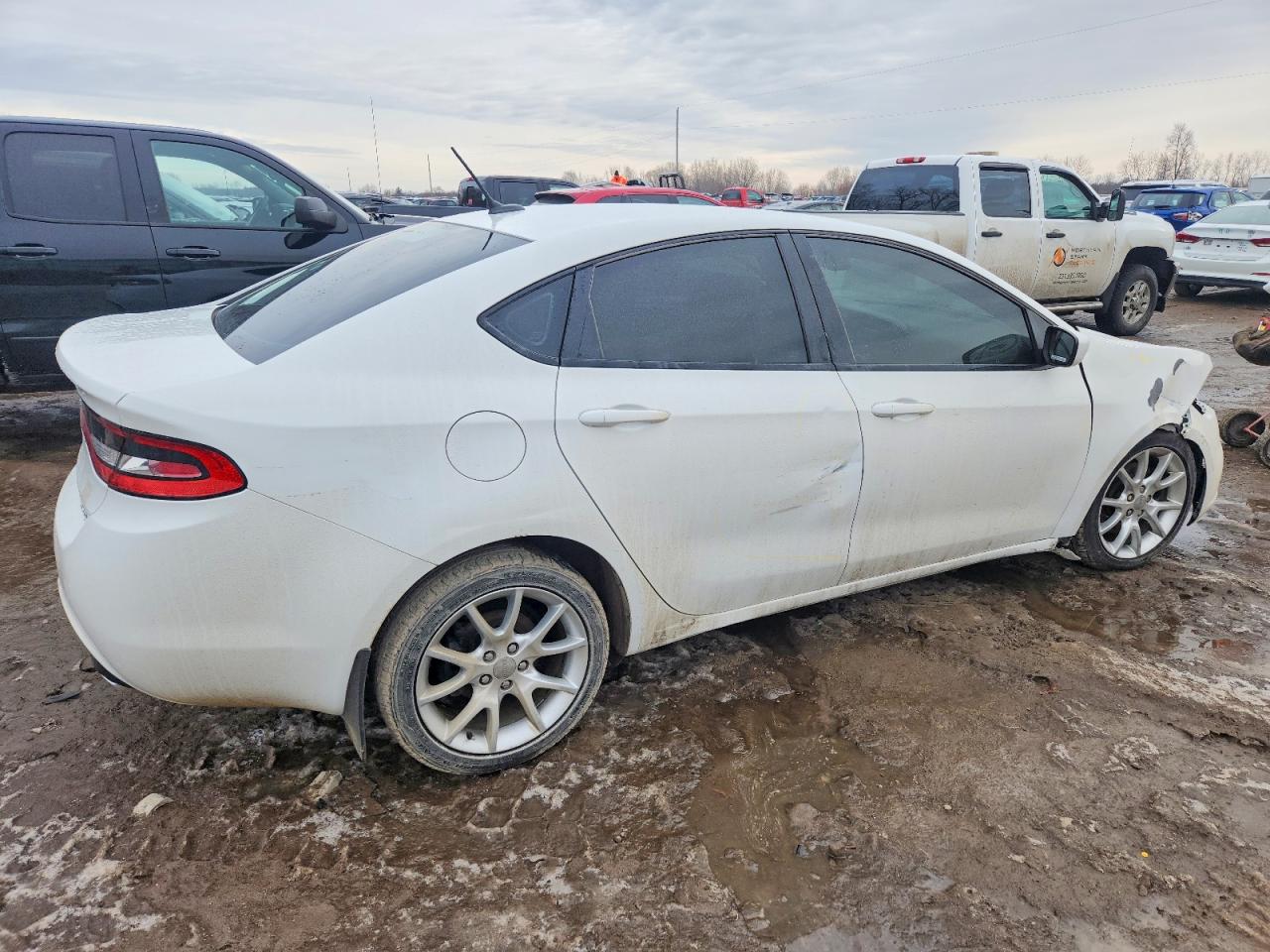 2013 DODGE DART SXT photo 3