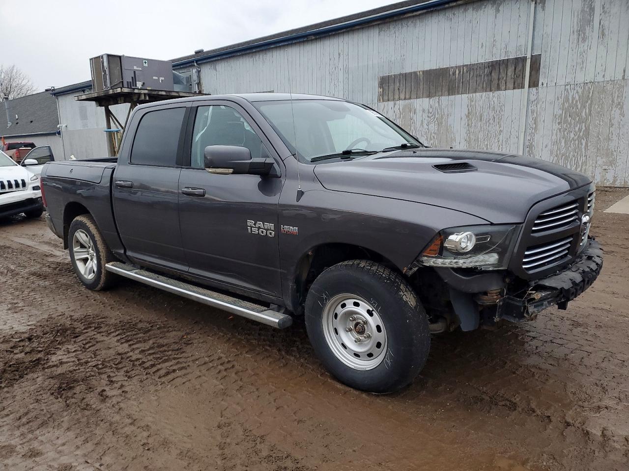 2016 RAM 1500 SPORT photo 4