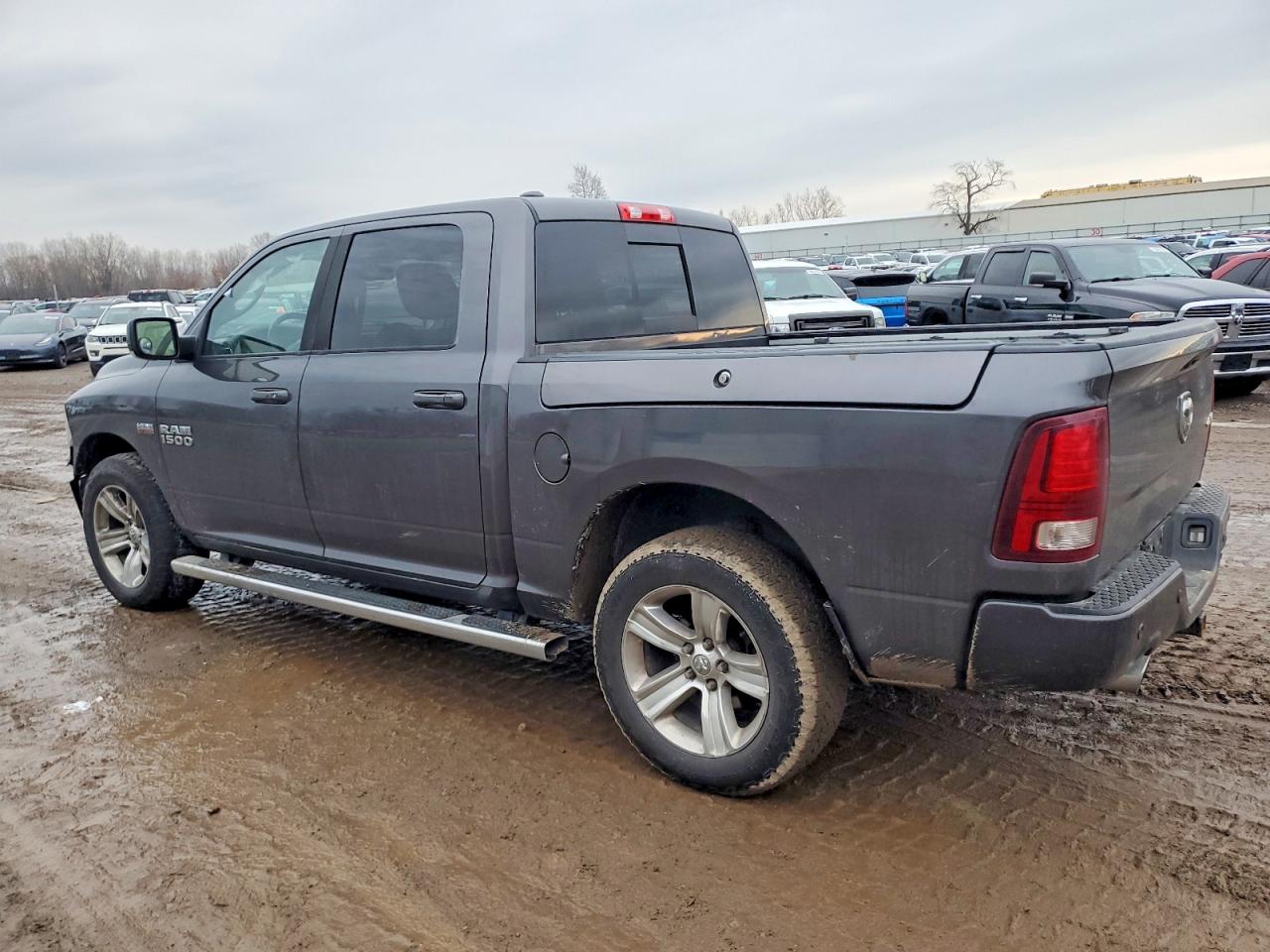 2016 RAM 1500 SPORT photo 2