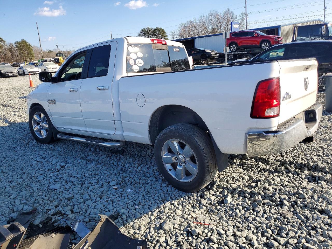 2014 RAM 1500 SLT photo 2
