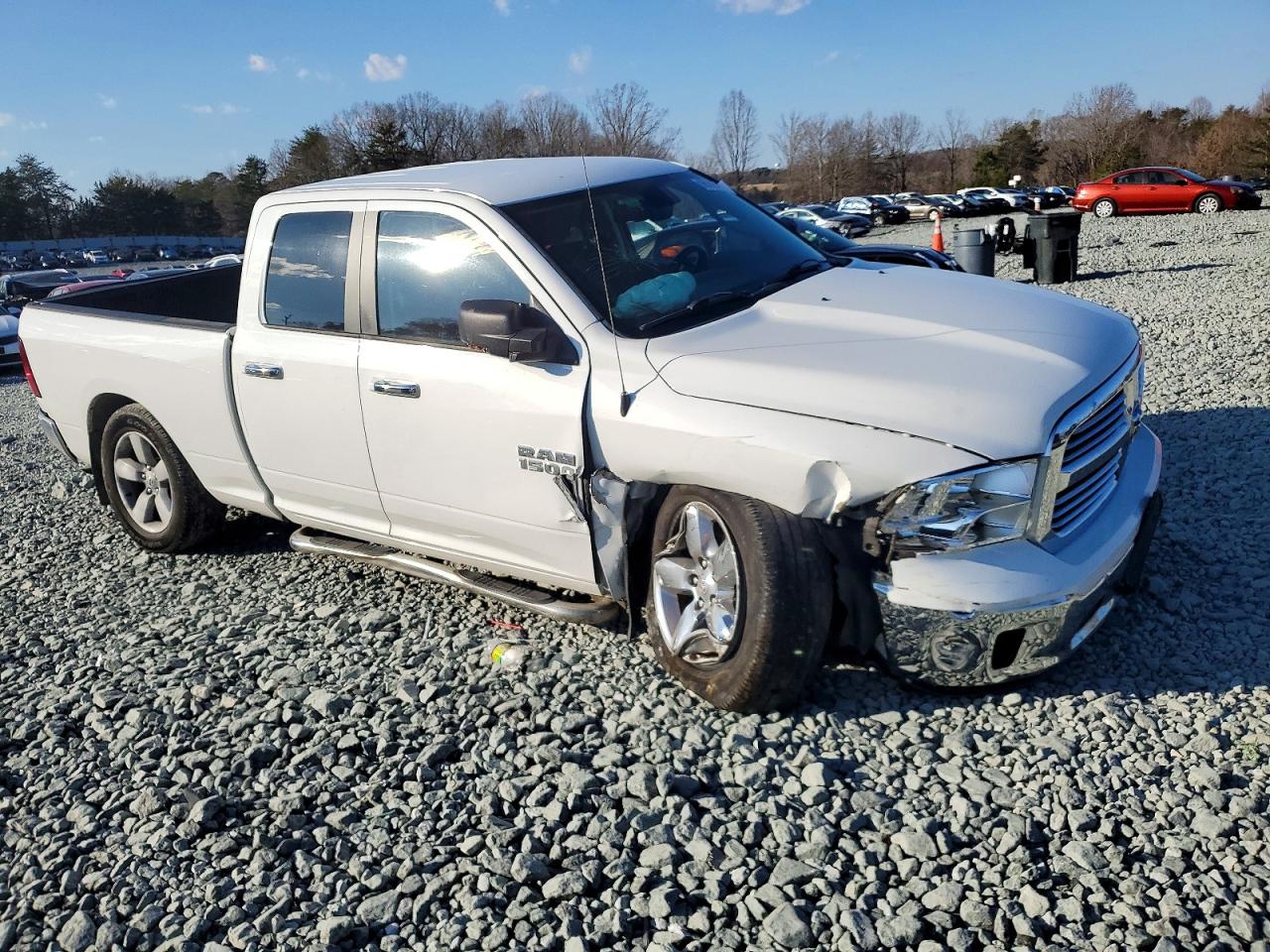 2014 RAM 1500 SLT photo 4