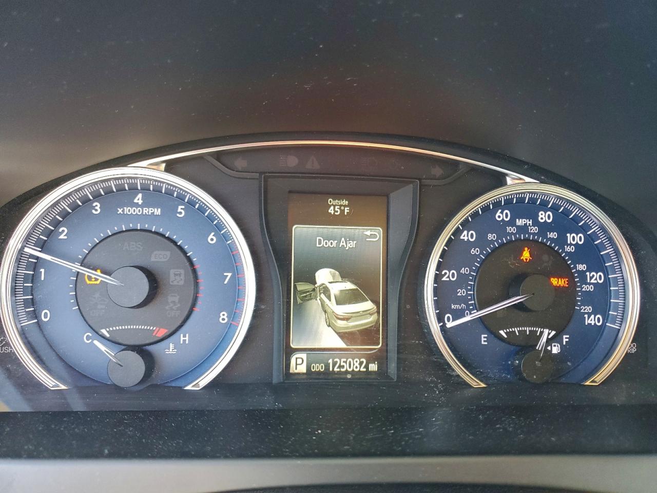 2015 TOYOTA CAMRY XSE photo 9