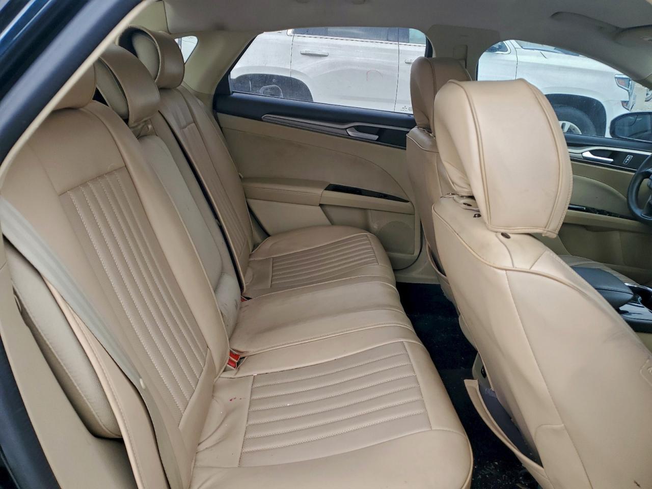 2014 FORD FUSION SE photo 10