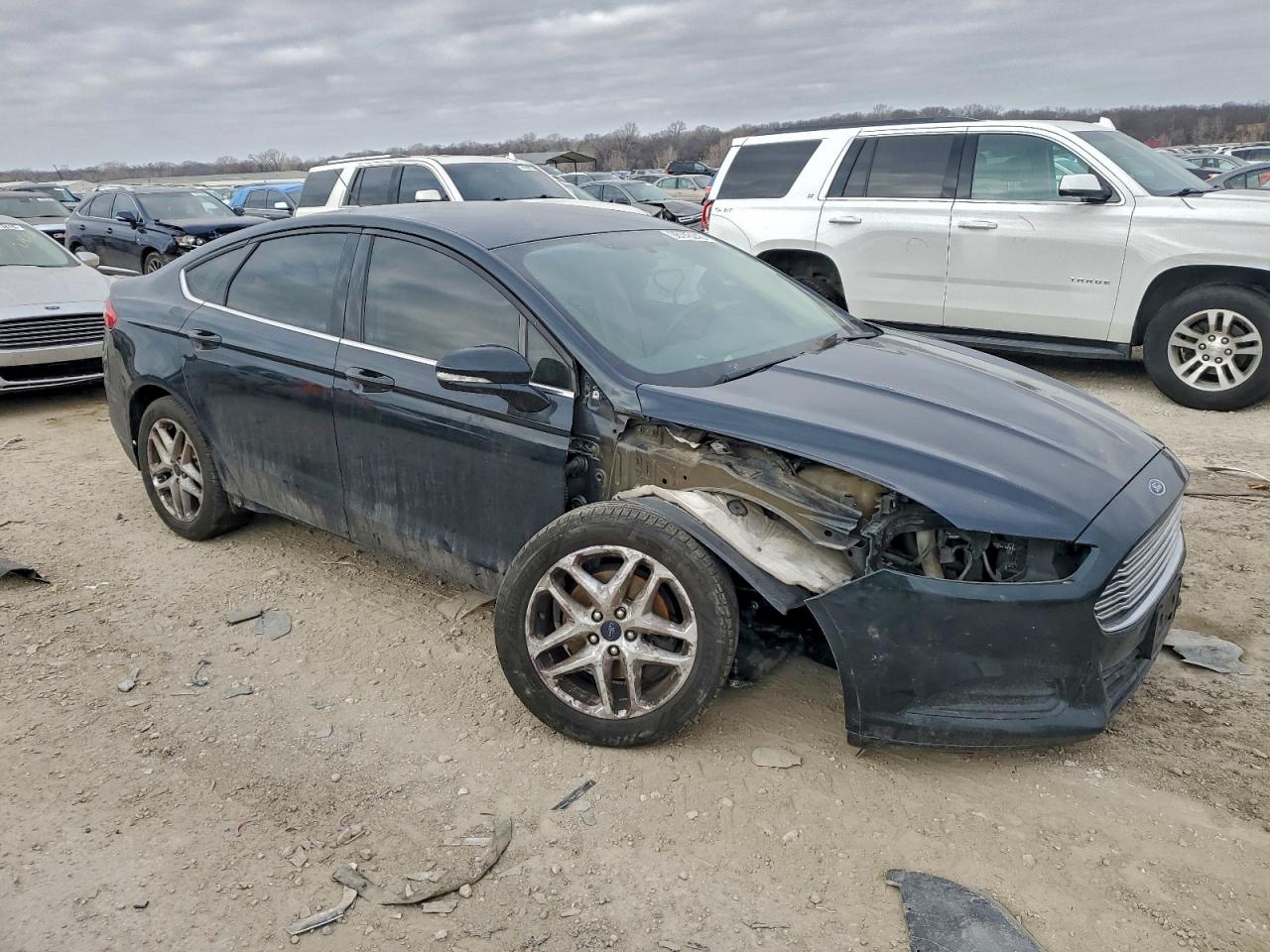 2014 FORD FUSION SE photo 4