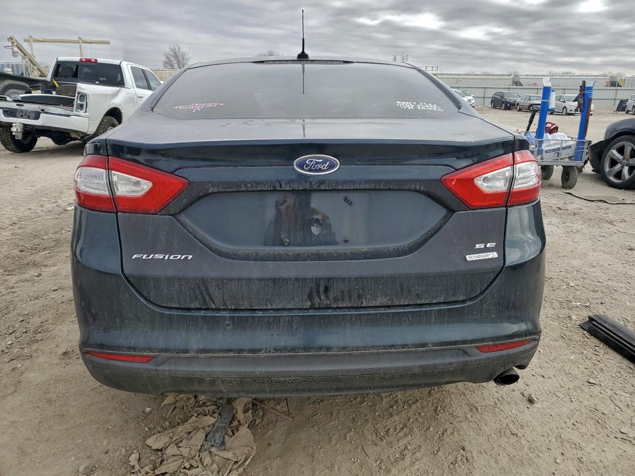 2014 FORD FUSION SE photo 6