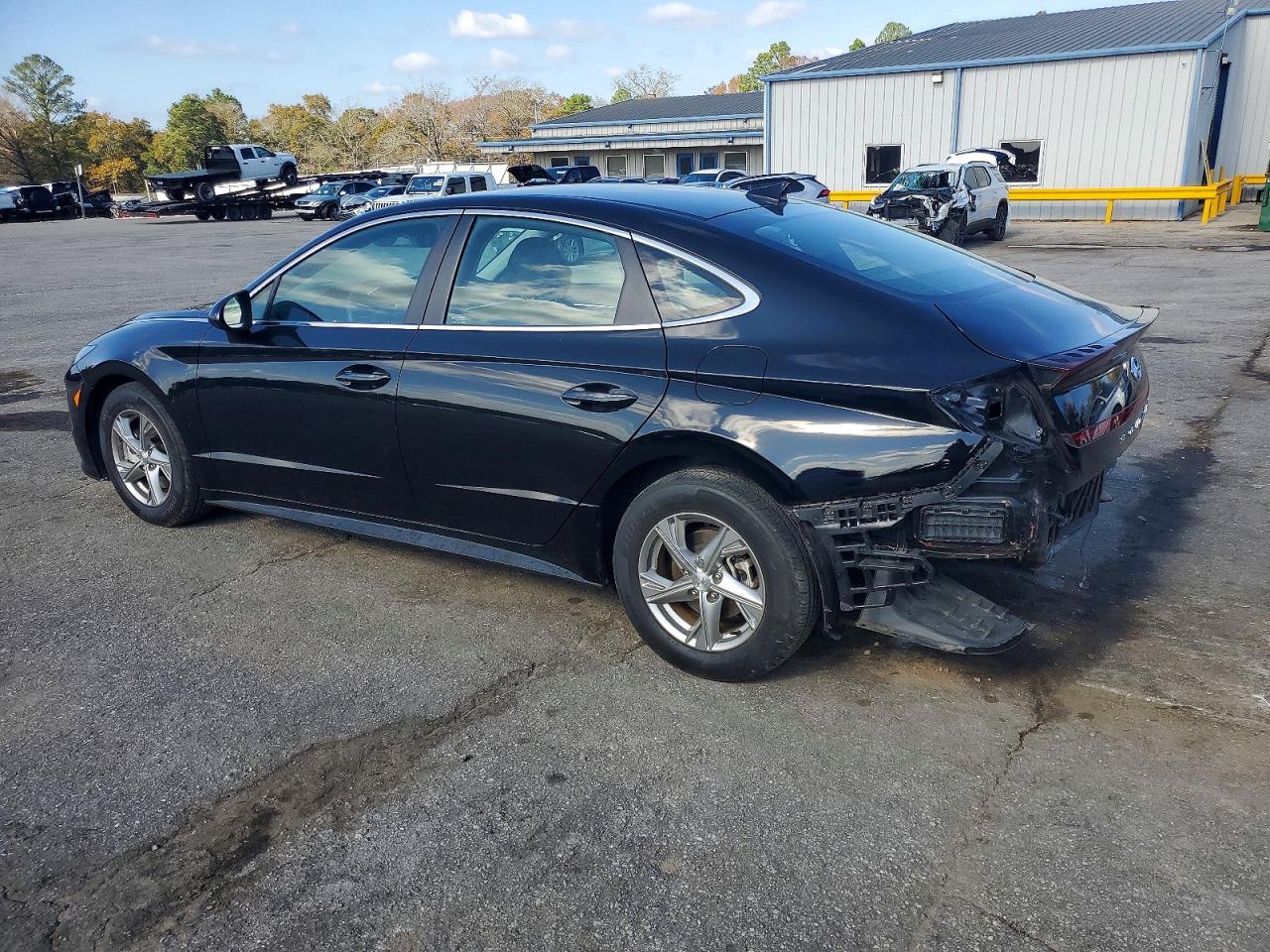 2020 HYUNDAI SONATA SE photo 2