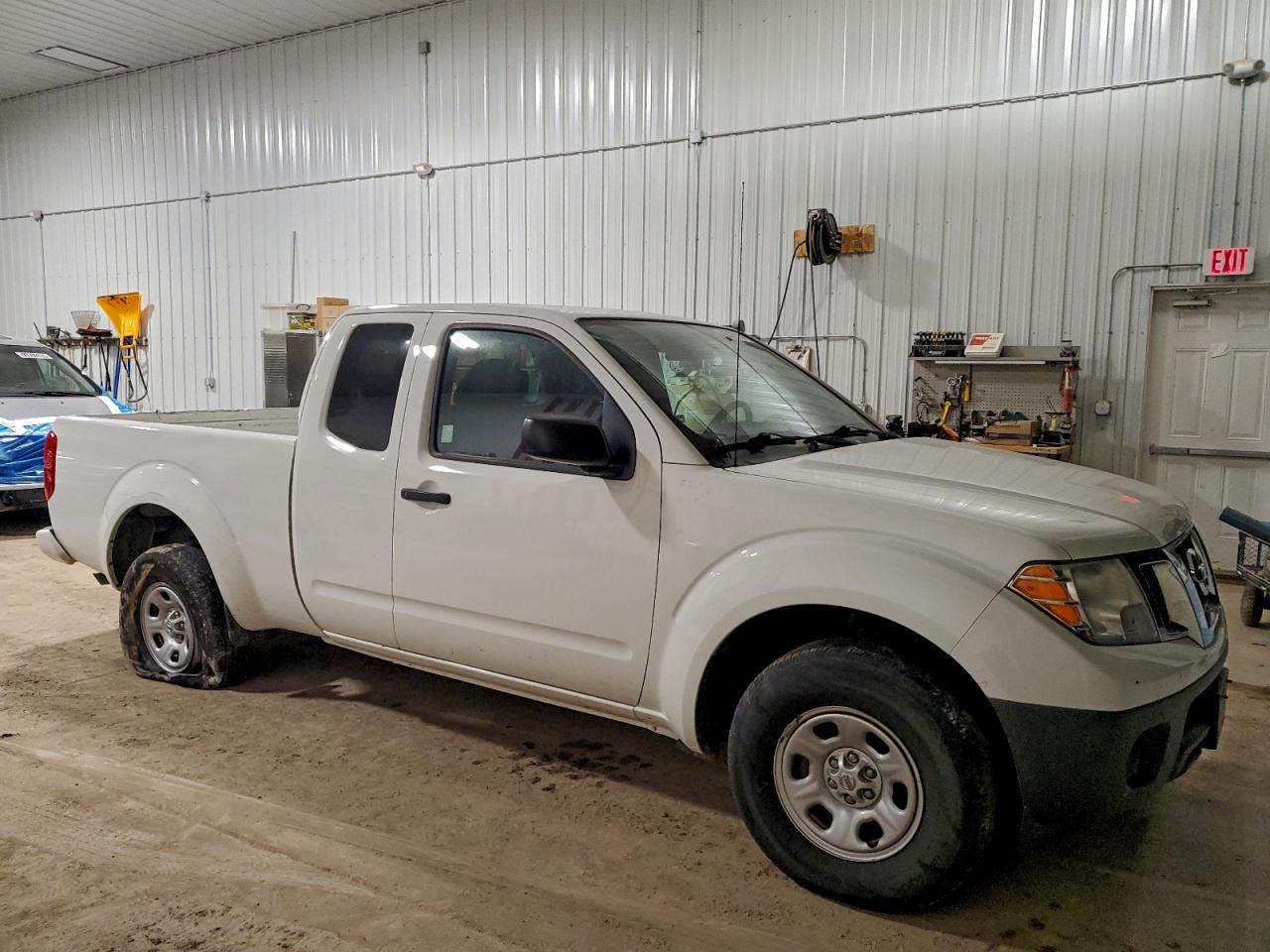 2018 NISSAN FRONTIER S photo 4