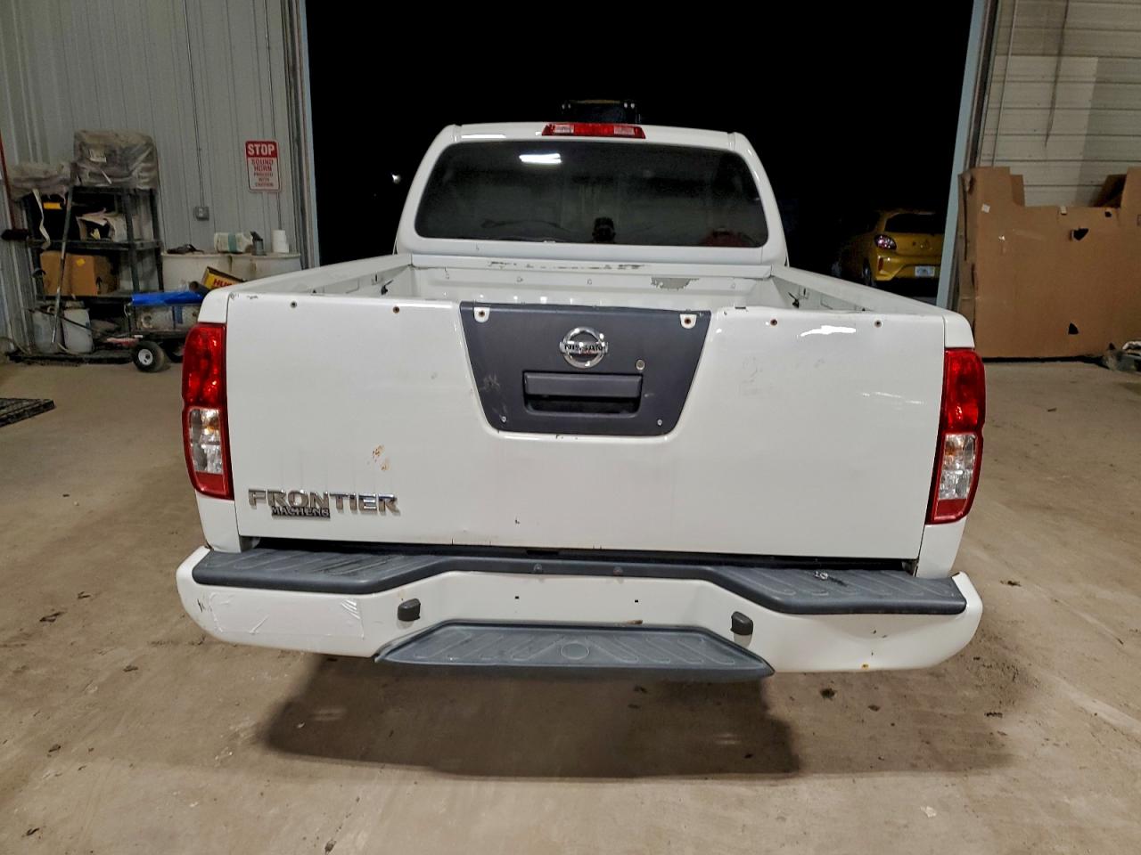 2018 NISSAN FRONTIER S photo 6