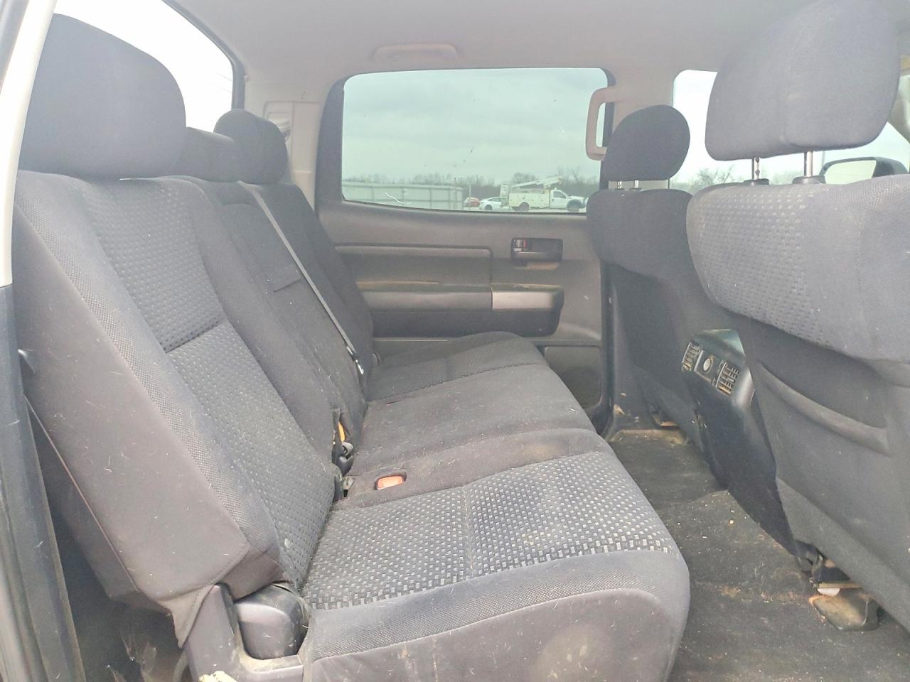 2010 TOYOTA TUNDRA CREWMAX SR5 photo 10