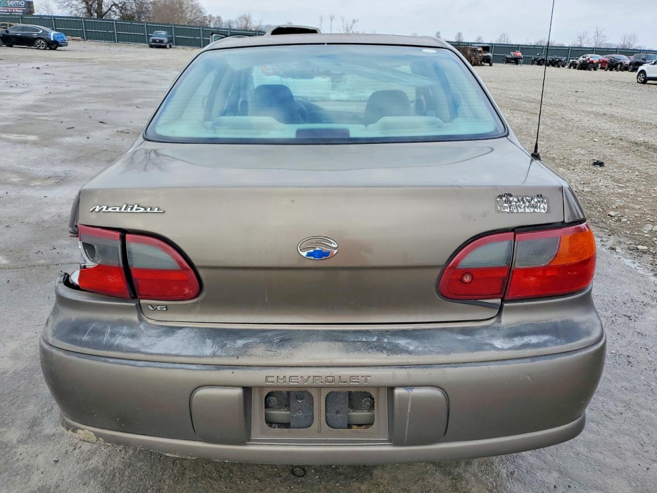 2002 CHEVROLET MALIBU photo 6