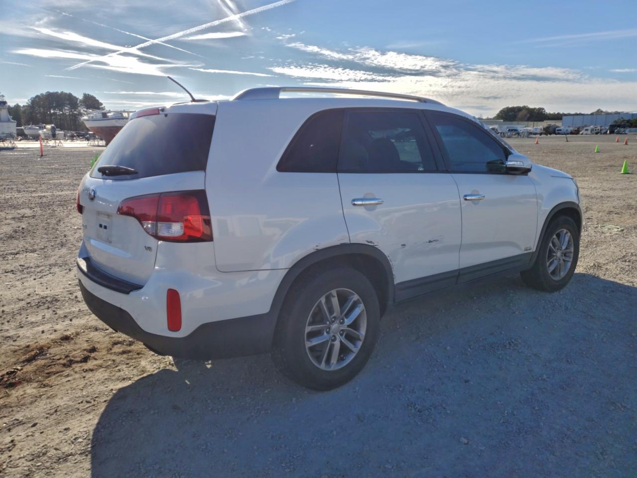 2015 KIA SORENTO LX photo 3