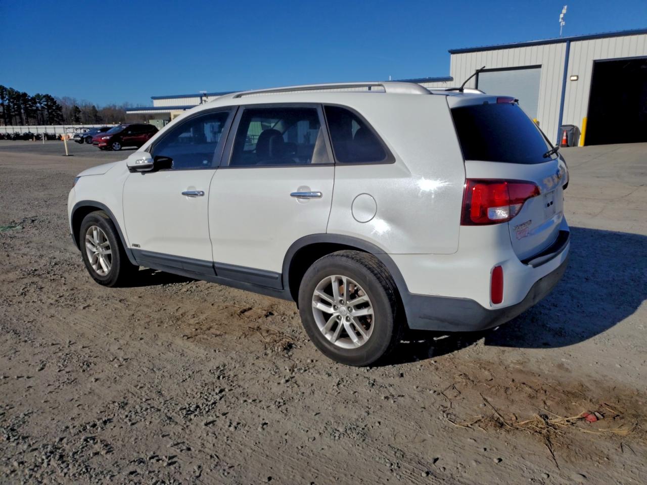 2015 KIA SORENTO LX photo 2
