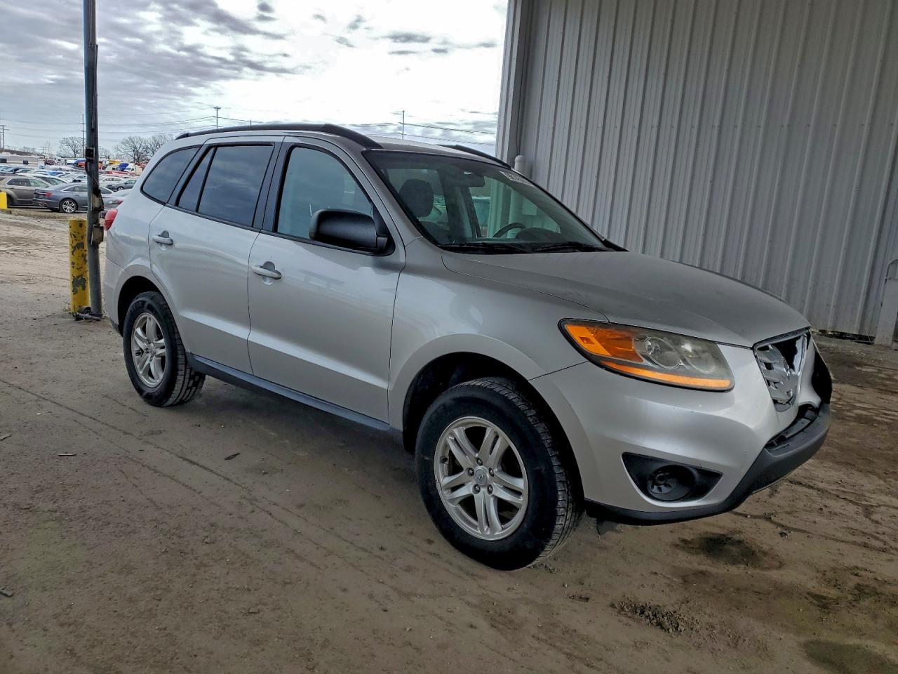 2011 HYUNDAI SANTA FE GLS photo 4
