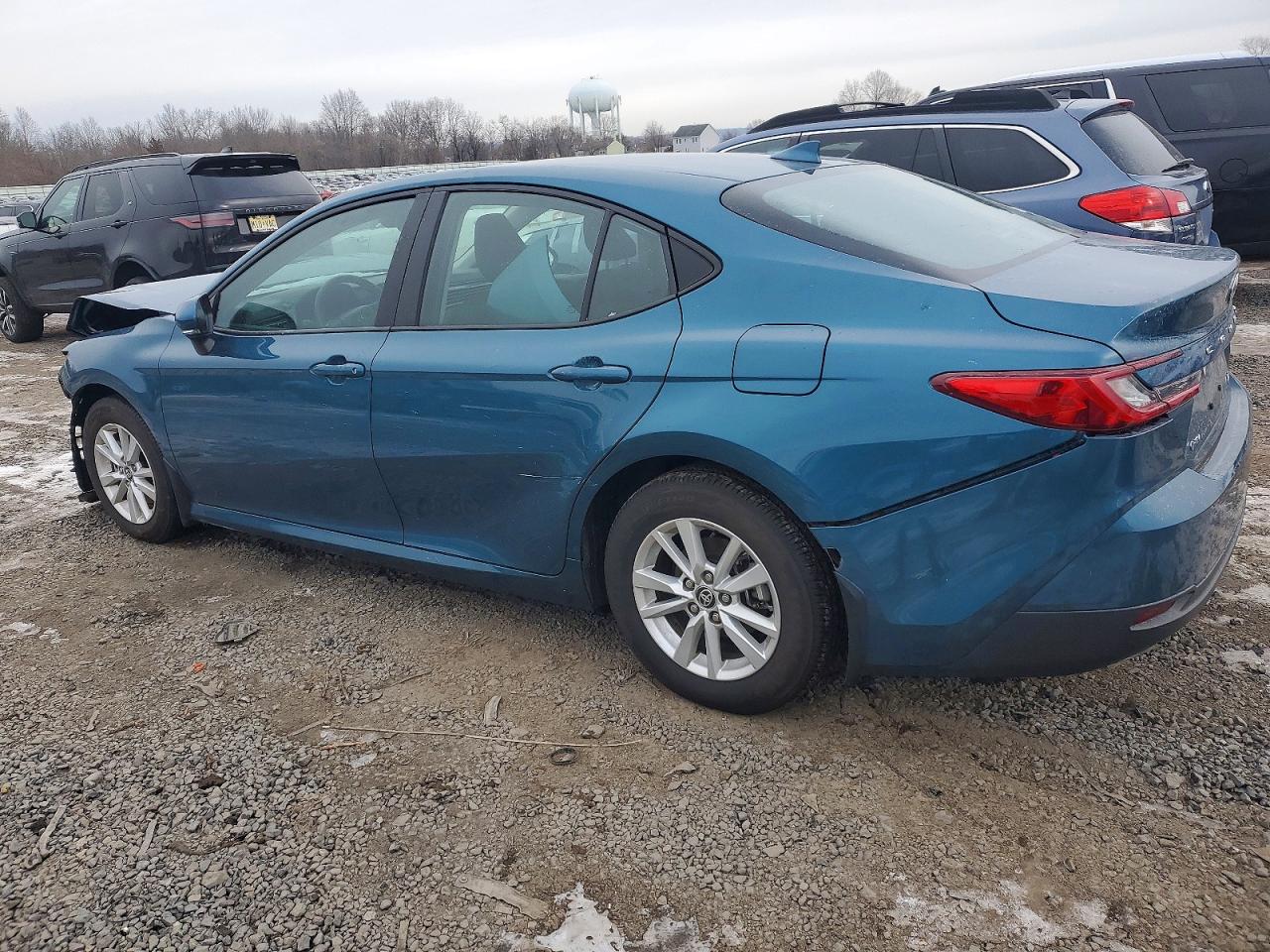 2025 TOYOTA CAMRY photo 2