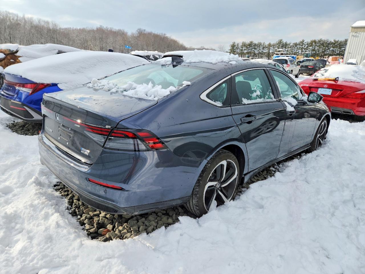 2025 HONDA ACCORD TOURING HYBRID photo 3