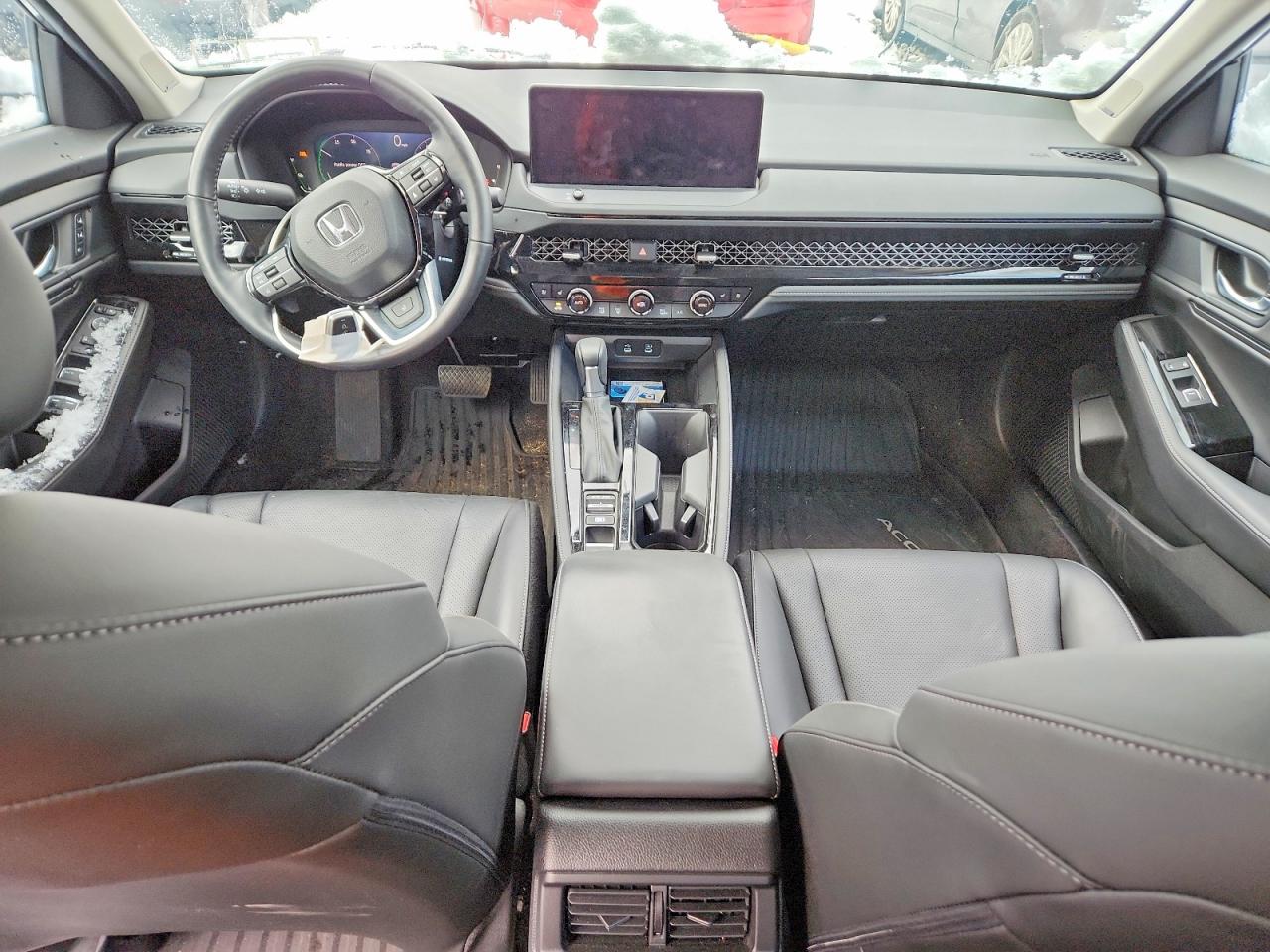 2025 HONDA ACCORD TOURING HYBRID photo 8