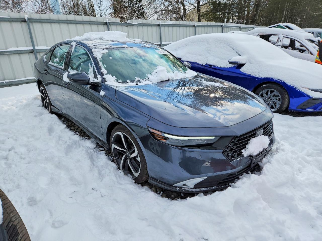2025 HONDA ACCORD TOURING HYBRID photo 4