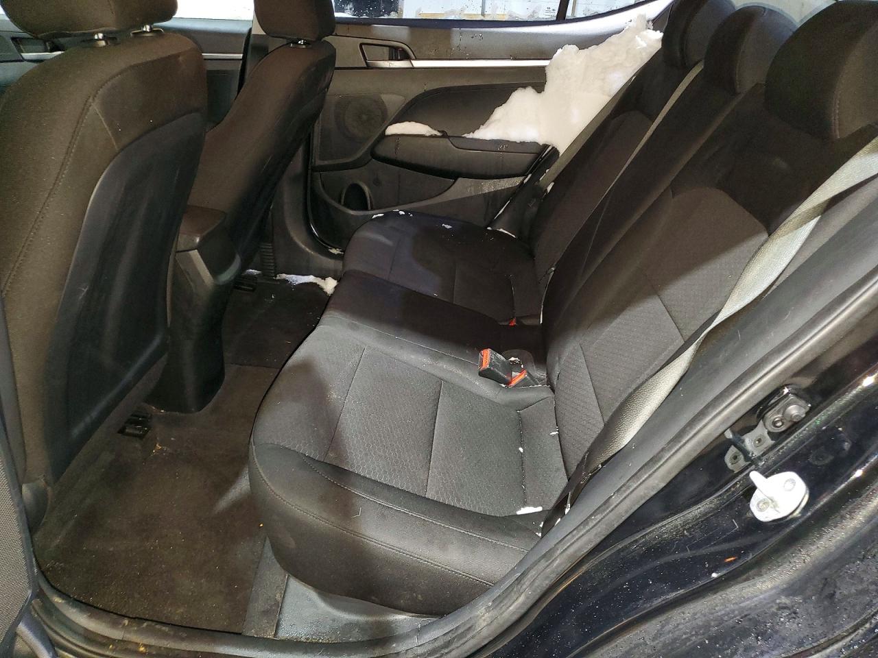 2019 HYUNDAI ELANTRA SE photo 10