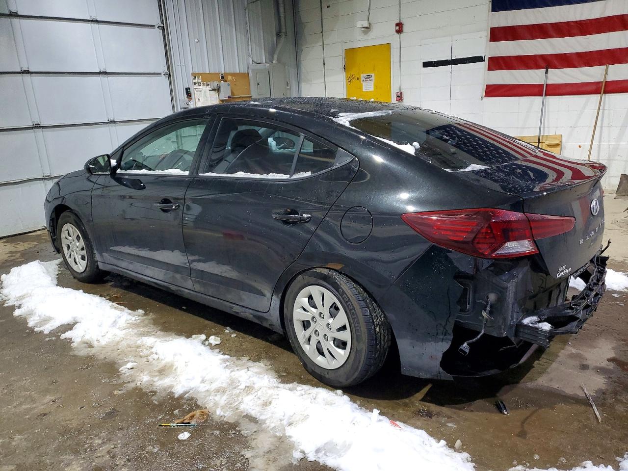 2019 HYUNDAI ELANTRA SE photo 2