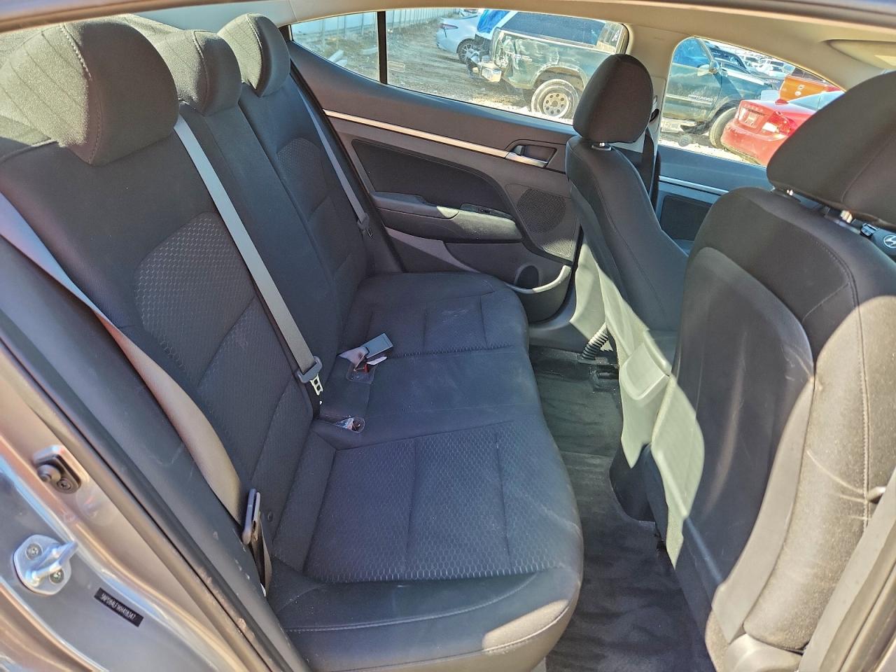 2019 HYUNDAI ELANTRA SEL photo 10