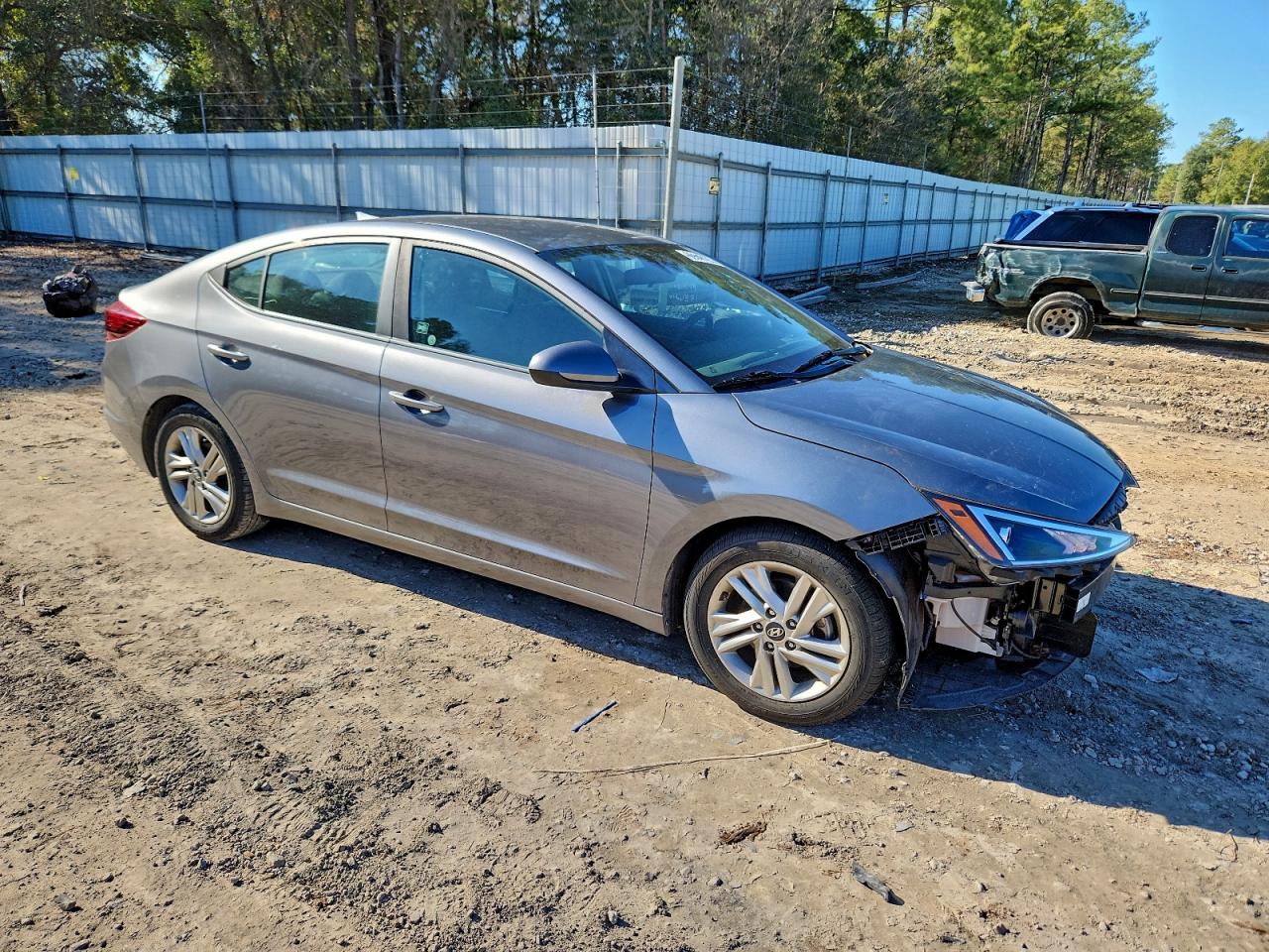 2019 HYUNDAI ELANTRA SEL photo 4