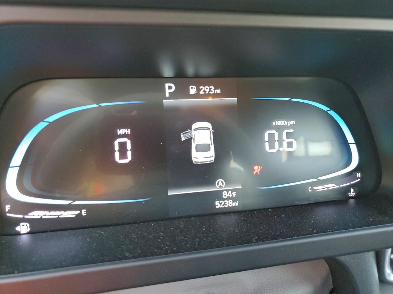 2025 HYUNDAI ELANTRA SE photo 9