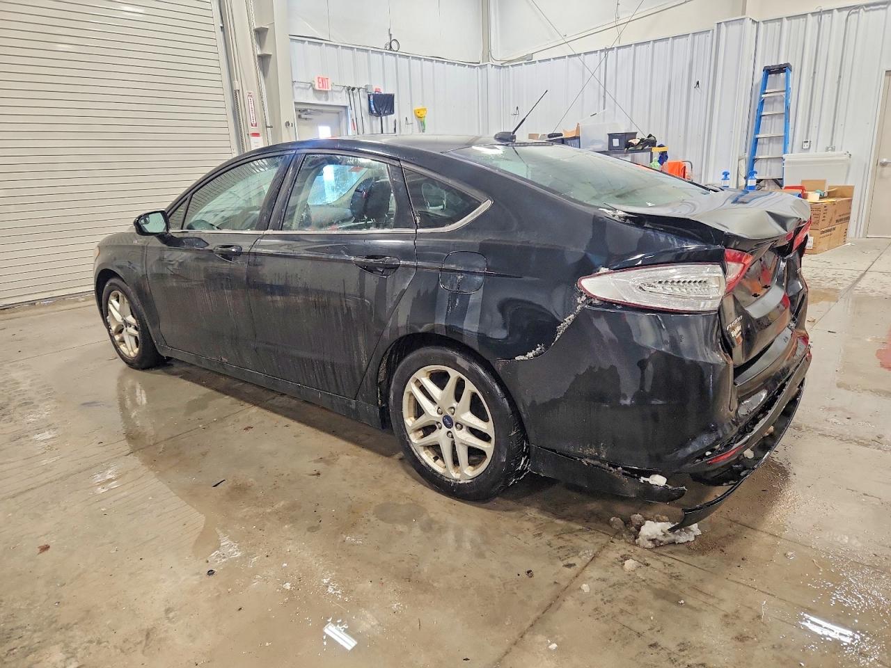 2014 FORD FUSION SE photo 2