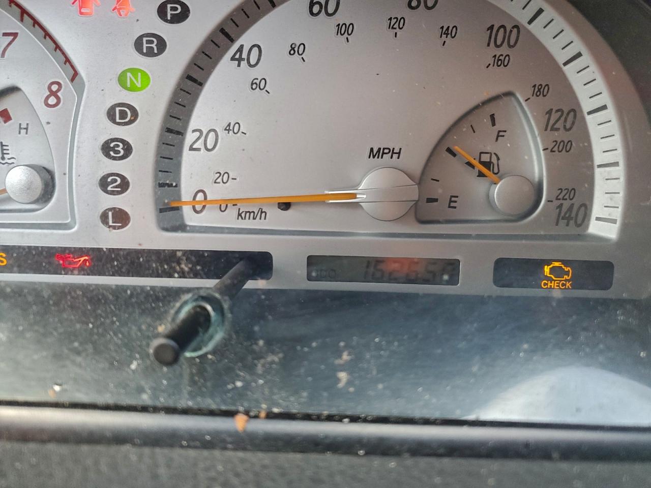 2004 TOYOTA CAMRY SE photo 9