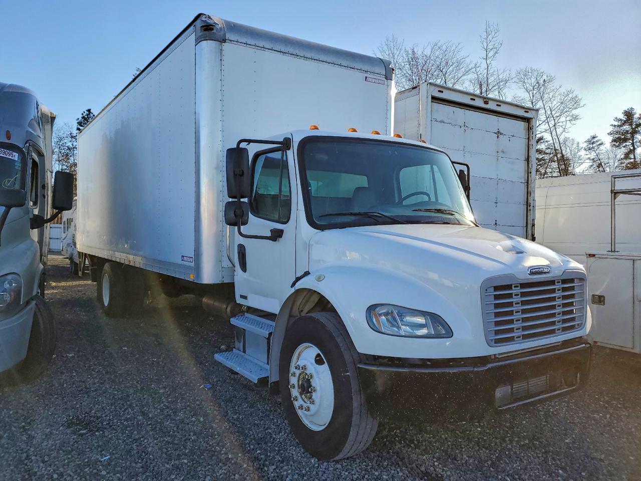 2012 FREIGHTLINER M2