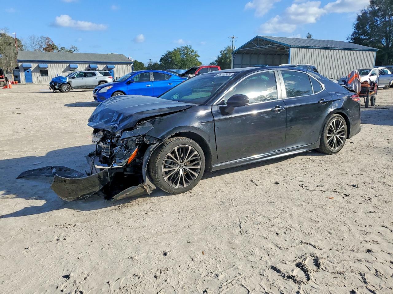 2018 TOYOTA CAMRY
