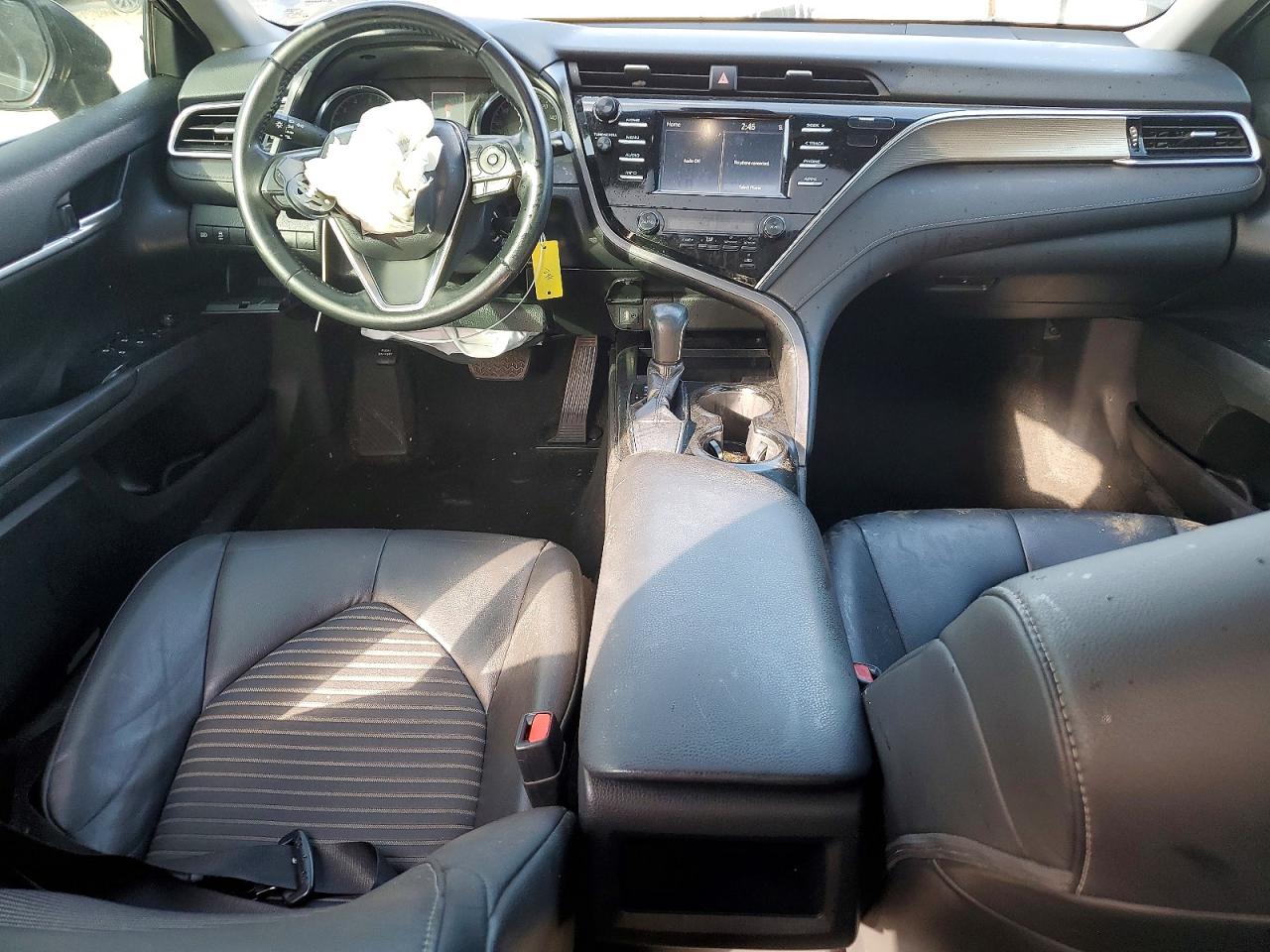 2018 TOYOTA CAMRY L photo 8